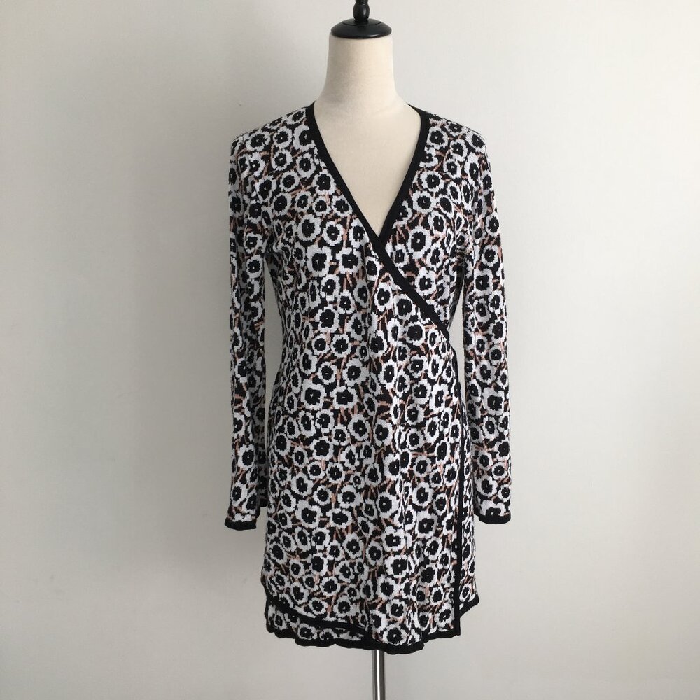 DVF DIANE VON FURSTENBERG x Target Multi Color Printed Knit Belted/Wrap Cardigan